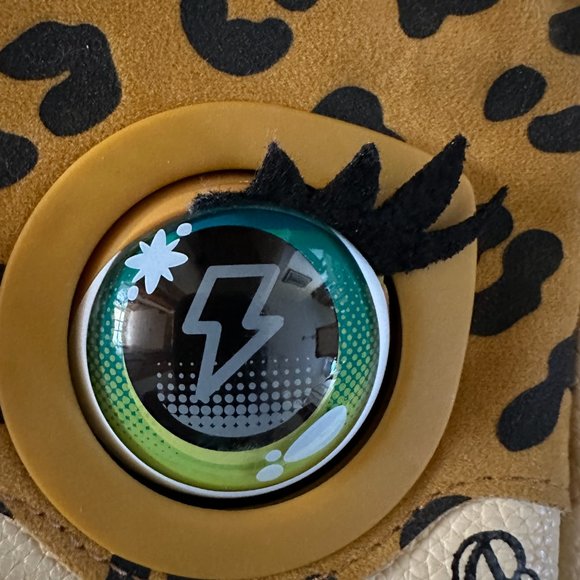 Purse Pets Leopard Interactive Pet Toy & Crossbody Purse - Picture 7 of 12